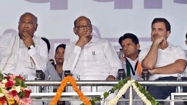 मल्लिकार्जुन खड़गे, शरद पवार, राहुल गांधी