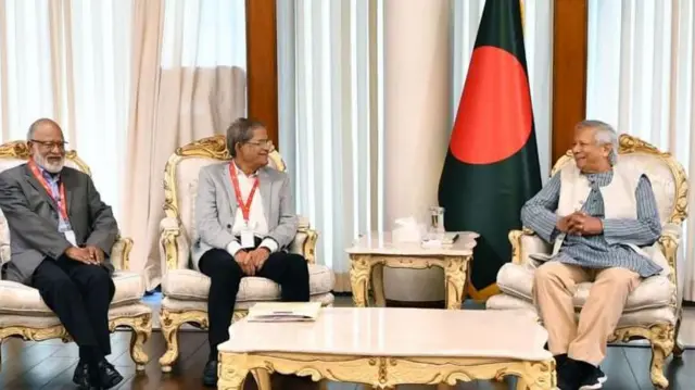 প্রধান উপদেষ্টার সাথে বিএনপির প্রতিনিধি দলের সংলাপ