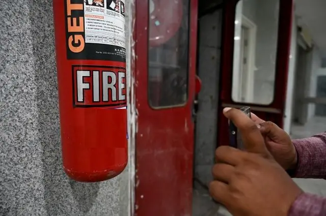 అగ్నిమాపక పరికరాలు