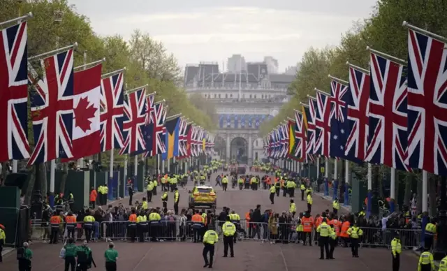 Ndịọrụ nchekwa ruru 11,500 ga-anọ n'ọrụ na mpaghara dị icheiche n'ihi emume a