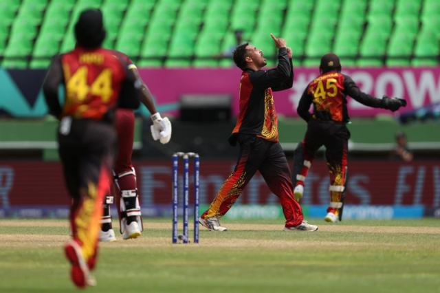 மேற்கிந்தியத் தீவுகளை திணறவைத்த பிஎன்ஜி