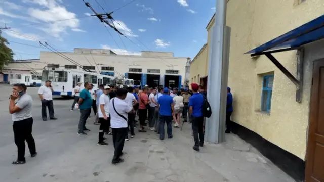 Акцияга чыккан айдоочулар. 