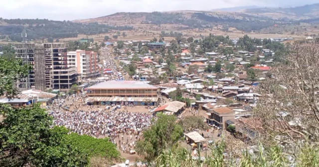 ሚያዝያ 9/2017 ዓ.ም. በአካባቢው የድሮን ጥቃት እንደተፈፀመበት የተነገረው በምሥራቅ ጎጃም ዞን ውስጥ ገደብ በተባለ አነስተኛ ከተማ የሚገኘው ትምህርት ቤት