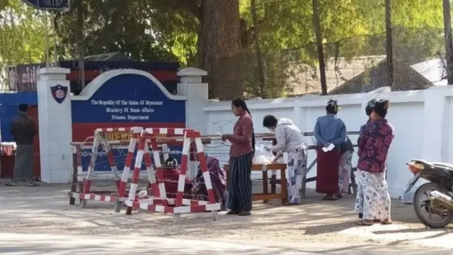 အကျဉ်းထောင်တွေကို ဘယ်အချိန်မှာ အထူးရှာဖွေရေးလုပ်ဆောင်လဲ