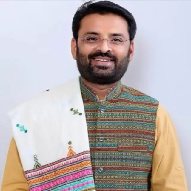 બીબીસી ગુજરાતી પૂનમ માડમ ગુજરાત સાંસદ સી આર પાટીલ વિનોદ ચાવડા