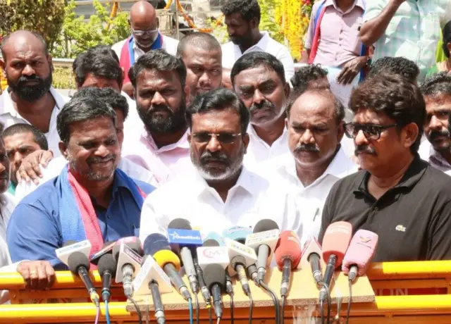 விஜய் மீது நடவடிக்கை எடுக்க அரசு அச்சப்படுகிறதா என  திருமாவளவன் கேள்வி