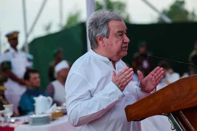 ၂၀၂၅ မတ် ၁၄ ရက်မှာ ဘင်္ဂလားဒေ့ရှ်နိုင်ငံ၊ကော့ဘဇားဒုက္ခသည်စခန်းကို သွားရောက်ခဲ့တဲ့ ကုလသမဂ္ဂအထွေထွေအတွင်းအရေးမှူး အန်တိုနီယို ဂူတားရက်စ်