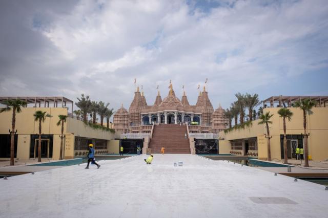 அபுதாபி கோவில்