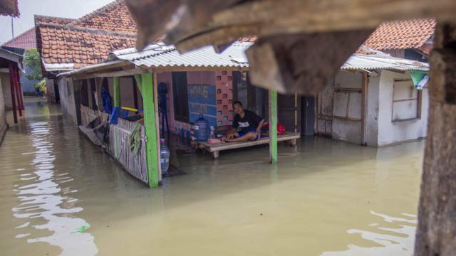 Cuaca Ekstrem Dan Banjir Di Indonesia: Banjir Merendam Puluhan Ribu ...