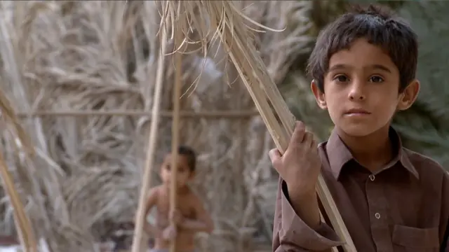 نمایی از فیلم «بیسرزمین»