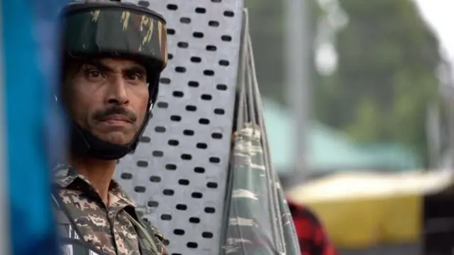 కశ్మీర్‌లో జవాన్