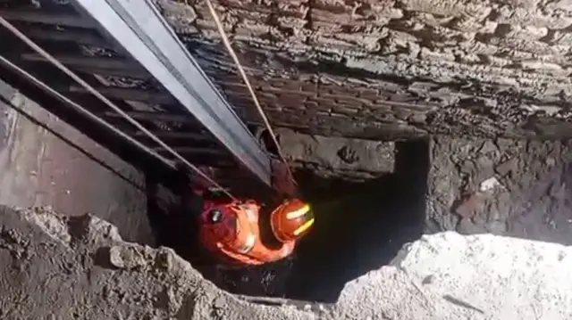 لاہور، مین ہول، سیوریج