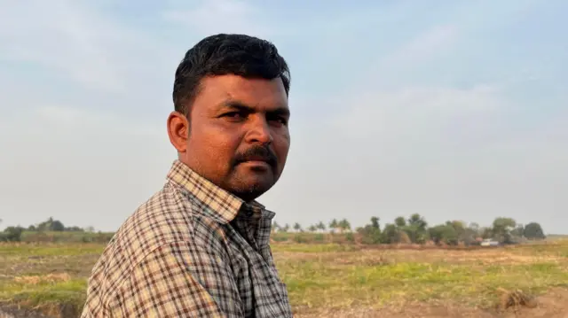 केवड गावचे अल्पभूधारक शेतकरी भैरवनाथ पाटील