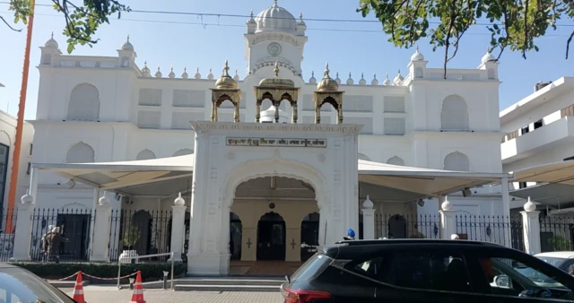 ਜਲੰਧਰ ਦੇ ਮਾਡਲ ਟਾਊਨ ਗੁਰਦੁਆਰਾ ਸਾਹਿਬ ਵਿੱਚ ਫਰਨੀਚਰ ਸਾੜਨ ਦੀ ਘਟਨਾ ਹੋਈ