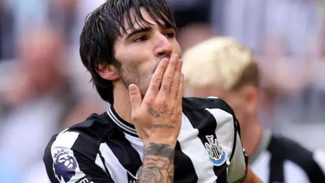 تونالی با ۵۵ میلیون پوند از میلان به نیوکاسل پیوست