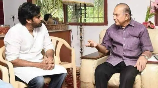 కృష్ణతో పవన్ కల్యాణ్