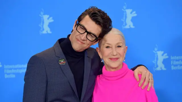 Guy Nattiv y Helen Mirren