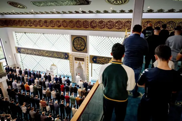 နယ်သာလန်မှာ အစ္စလာမ်ဘာသာနဲ့ ကိုရ်အန်ကျမ်းကို ပိတ်ပစ်ဖို့ အထိ လှုံ့ဆော်ခဲ့တဲ့ ပါတီက ညွန့်ပေါင်း အစိုးရသစ် ဖွဲ့