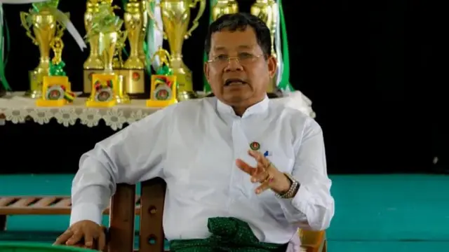 အငြိမ်းစားစစ်ဗိုလ်ချုပ် ဦးမြင့်လှိုင် (ပုံဟောင်း)