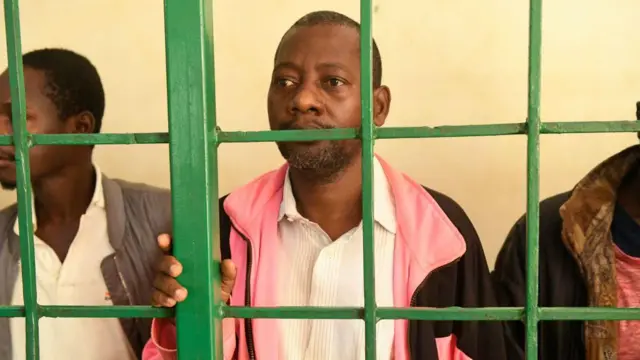 Paastar Pool Makenzii to'annoo jala oolfameera