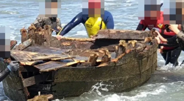 2020년 9월 울산시 북구 한 해안가에서 북한에서 떠 내려온 것으로 추정되는 목선이 발견됐다