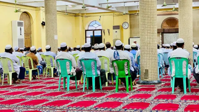 ကလေးသူငယ် လိင်အမြတ်ထုတ်ခံရမှုတွေကို ဟန့်တားနိုင်ရေး ကျောင်းတာဝန်ရှိသူ အာလင်မ်အိုလမာတွေနဲ့ သက်ဆိုင်ရာပညာရှင်တွေ တွေ့ဆုံဆွေးနွေးထားကြတယ်လို့ဆိုပါတယ်။ 