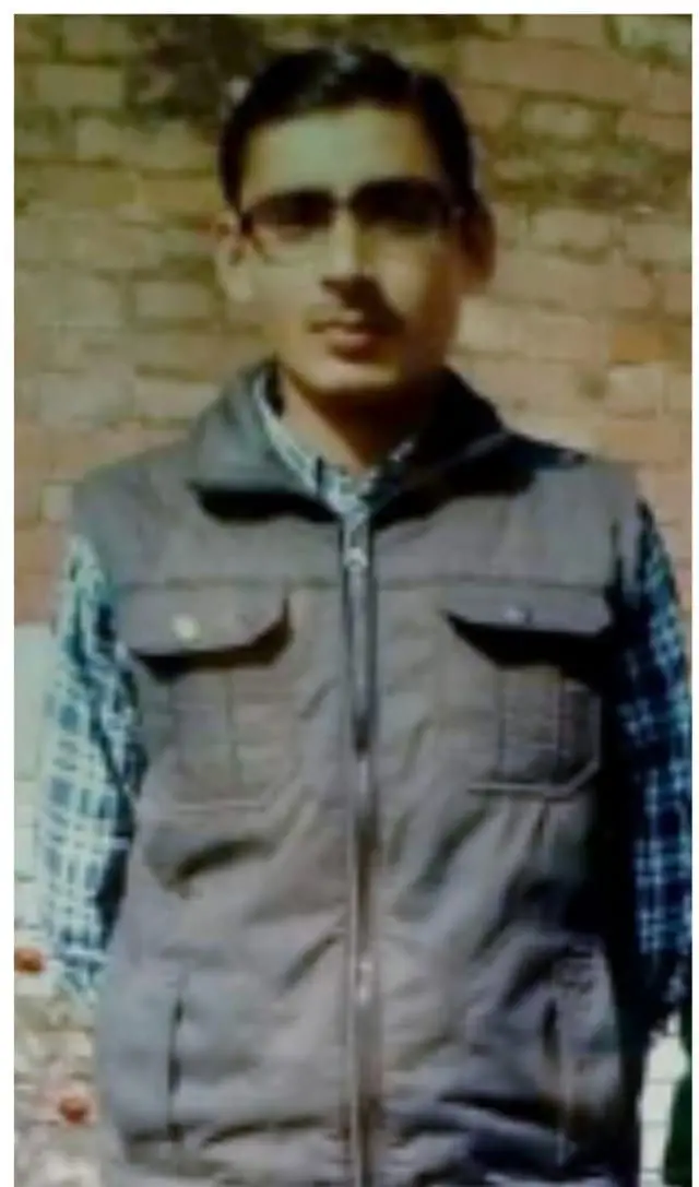 જેલ ગયા પહેલાની અમિતની તસવીર