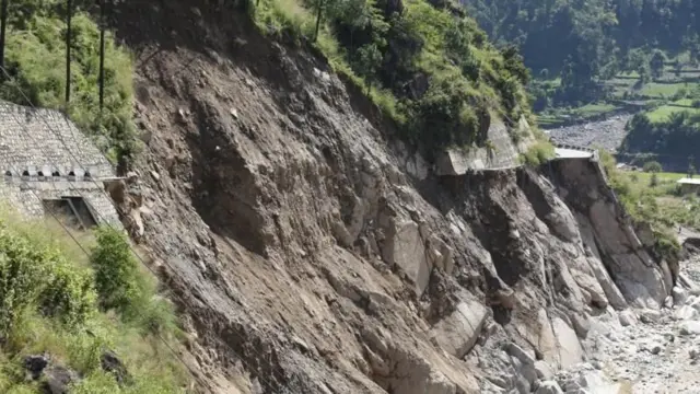 बीपी राजमार्गको १२ किलोमिटर सडक बन्न कम्तीमा दुई वर्ष लाग्नेछ