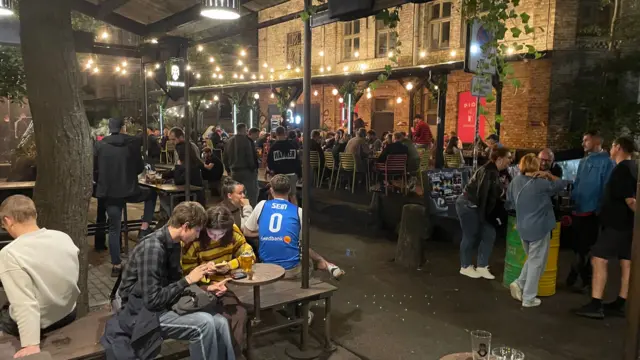 Brijan četvrt jedno je od epicentara noćnog života u Rigi