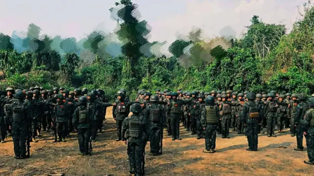 ဂန့်ဂေါခရိုင် ပြည်သူ့ကာကွယ်ရေးတပ်ဖွဲ့ဝင်တွေ