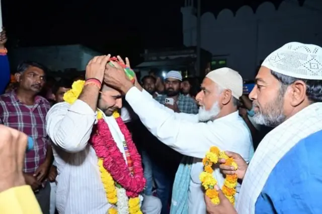 कोण आहेत अपक्ष उमेदवार रवींद्र सिंह भाटी ज्यांच्या सभेतील गर्दी पाहून सर्व होतायेत थक्क?