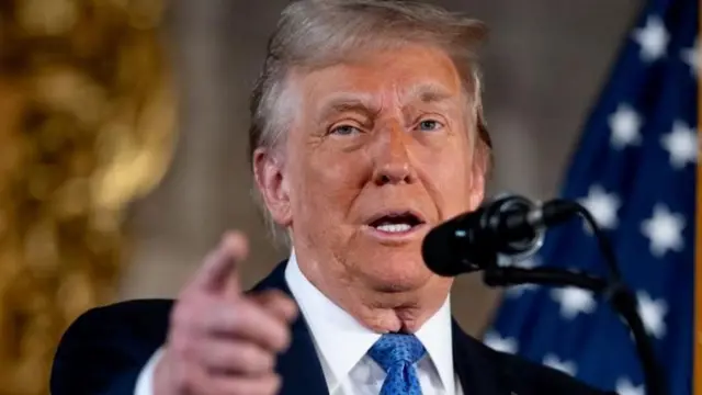 यूएसएआयडी प्रकरणात स्मृती इराणी यांचं नाव कसं आलं? नेमका वाद काय आहे?