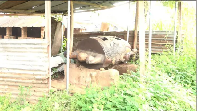 A na-arụrụ ikoro ụlọ ebe ndị na-akụrụ ya ga-abanye wee kụọ ya