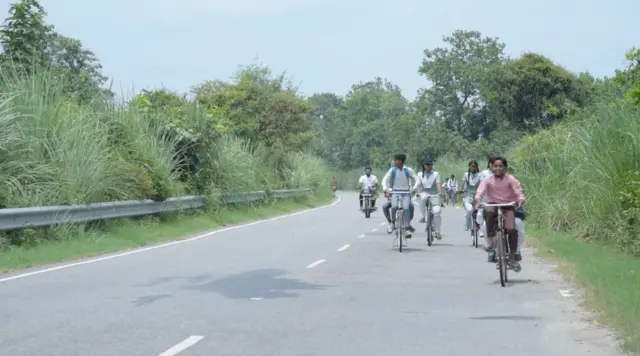 मुज़फ़्फ़रनगर में अब शांति है और लोग यहां दंगों के बारे में कम ही बात करते हैं