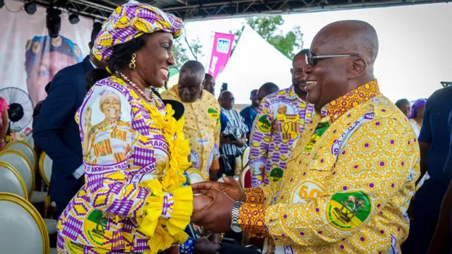 Nana Konadu and former president Nana Akufo-Addo in a hearty chat