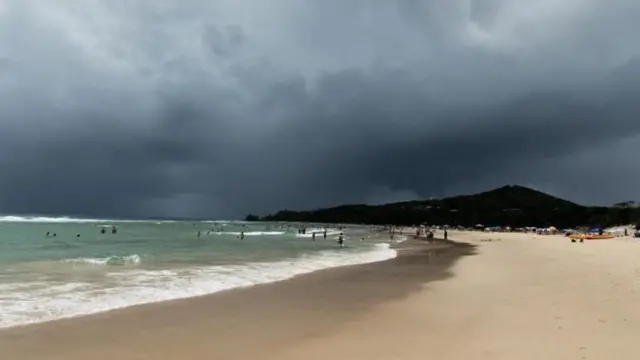 వాతావరణం