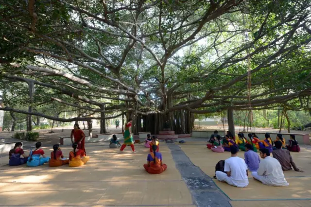 கலாக்ஷேத்ரா மாணவர்கள் பாலியல் குற்றச்சாட்டு