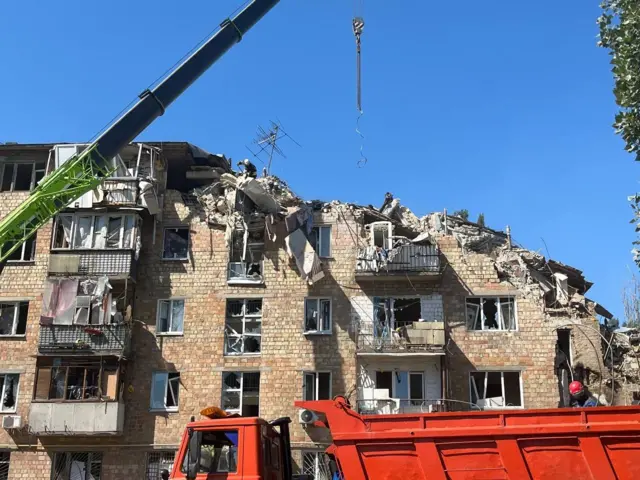 Зруйнований будинок