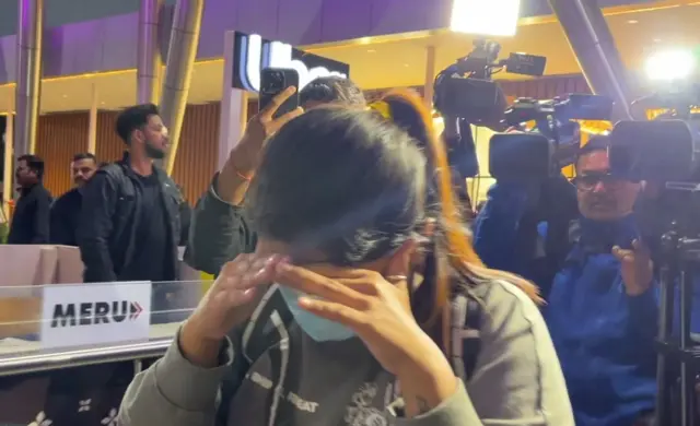 અમેરિકા, ગુજરાતી, ડિપૉર્ટ, દેશનિકાલ, ગેરકાયદે વિઝા, ડંકી રૂટ, બીબીસી ગુજરાતી, ગુજરાતી સમાચાર