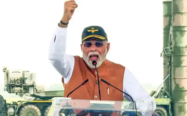 பிரதமர் நரேந்திர மோதி
