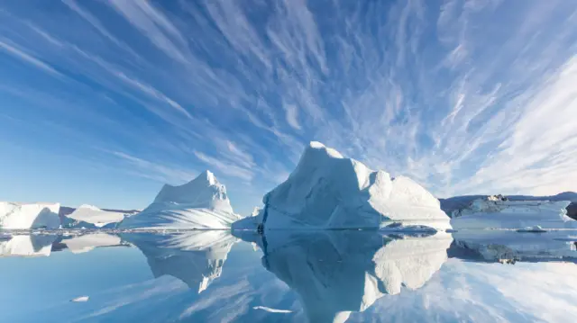 Icebergs perto da Groenlândia