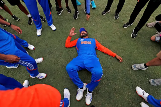 रोहित शर्मा