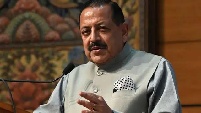 SHANTI વિધેયકની જોગવાઈઓ, શાંતિ ખરડોનો કોંગ્રેસ દ્વારા વિરોધ કેમ, ભારતમાં નાગરિક અણુઊર્જા, 100 ગીગાવોટ 2047, અણુ દુર્ઘટનાની જવાબદારી અને વળતર, અમેરિકા સાથે વેપાર સંધિ, બીબીસી ગુજરાતી આંતરરાષ્ટ્રીય સમાચાર ઇન્ટરનેશનલ ન્યૂઝ