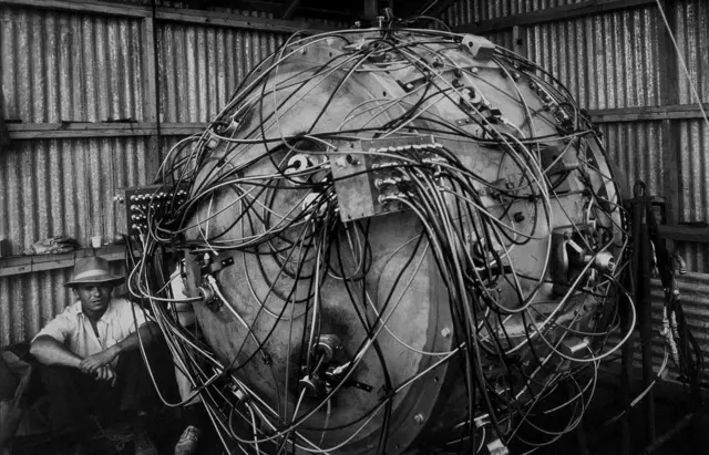 Iki ni igikoresho cy'ingufu kirimbuzi cyari hejuru y'igisasu kirimbuzi cyiswe Trinity cyari kigiye kugeragezwa bwa mbere mu 1945