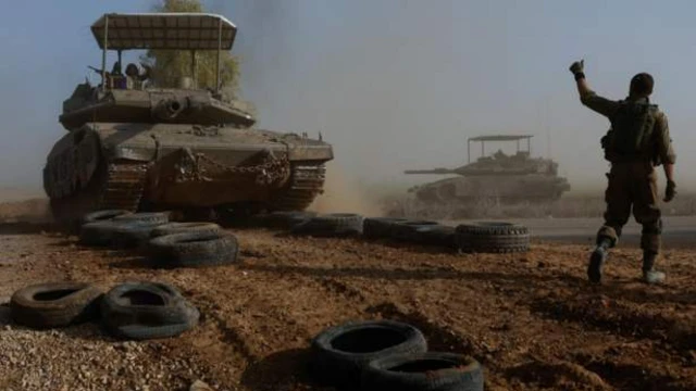 Израильские танки возле Хан-Юниса