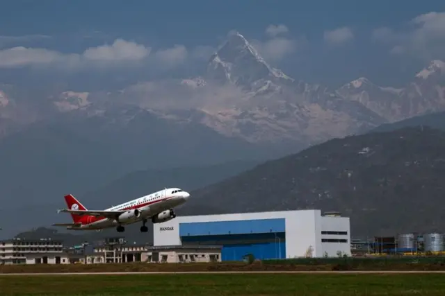 पोखरा अन्तर्राष्ट्रिय विमानस्थलमा एक विमान