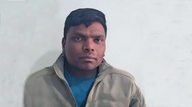 சதீஸ்கரில் கடந்த சில ஆண்டுகளாக, கிறிஸ்தவ மதத்திற்கு மாறியவர்களின் இறுதிச் சடங்குகளைச் செய்வது தொடர்பாகத் தொடர்ச்சியாக சர்ச்சைகள் காணப்படுகின்றன.
