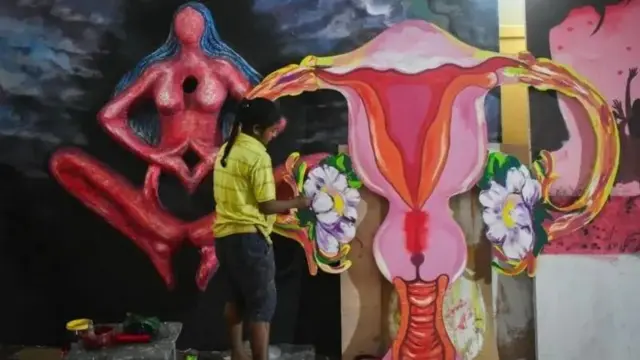 மாணவிகள், போக்சோ, மும்பை, பள்ளி