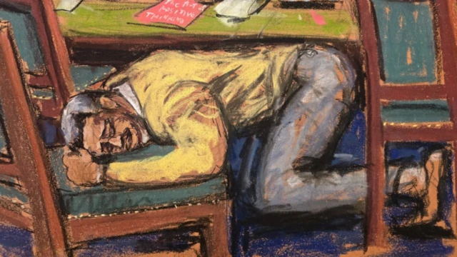 Combs cayó de rodillas al suelo tras conocer el veredicto.