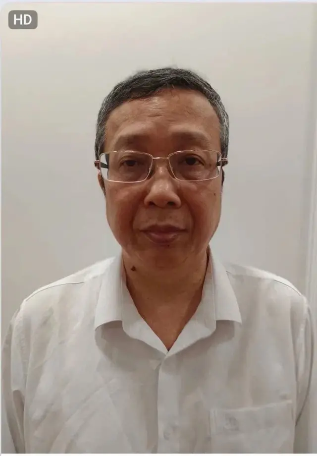 Ông Hoàng Trung